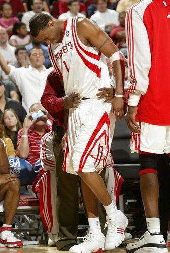 领衔声援加沙，巴斯克代表队和加泰代表队队长都来自皇家社会（巴斯克与加泰代表队队长同属皇家社会，领衔声援加沙）