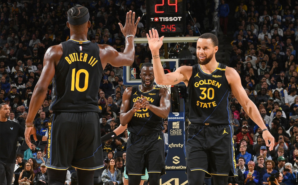 那不勒斯官方：吉尔摩周一将接受手术；据悉将缺阵至明年一月（那不勒斯通报：吉尔摩周一手术，或将缺阵至明年一月）