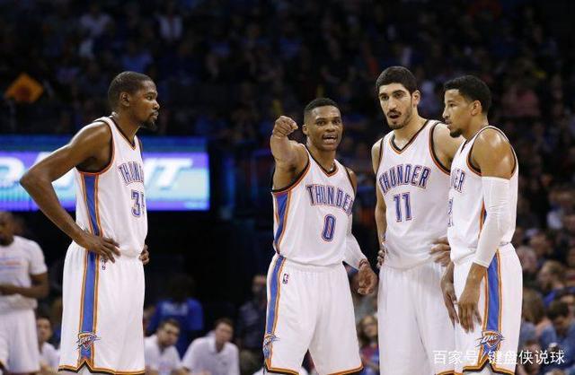 西班牙青训球队开除4名U16球员，他们曾为泄愤持刀威胁对手（因赛后泄愤持刀恐吓对手，西班牙一青训队解雇4名U16球员）