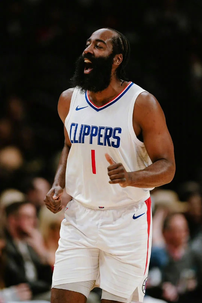 阿莱格里：还有很多其他的比赛，光靠28分哪也去不了（阿莱格里：赛程还长，靠28分走不远）