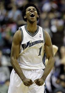 记者：吉乌飞往桑德兰的航班被推迟，但交易没告吹（记者：吉乌赴桑德兰航班延误，交易未受影响）